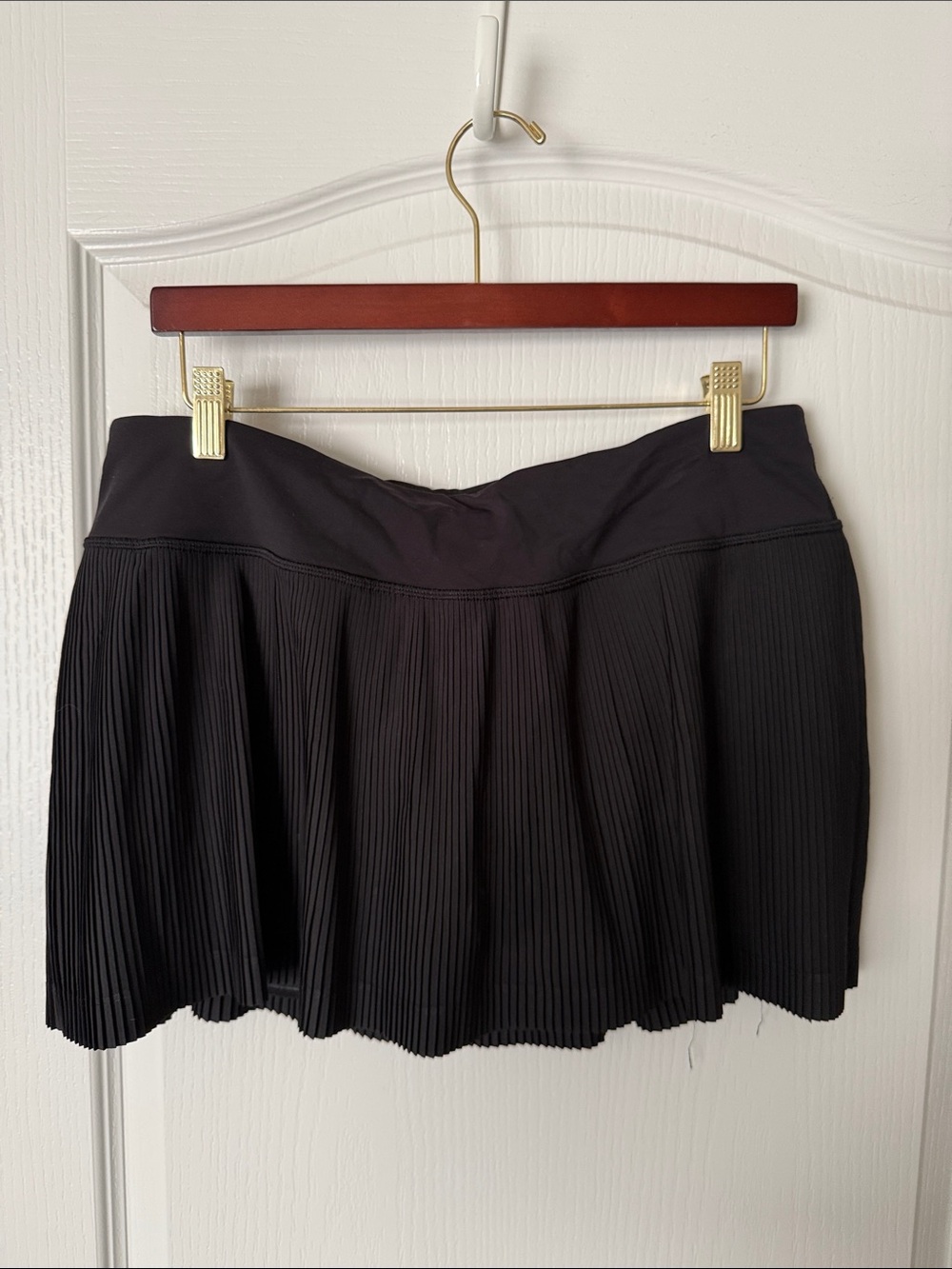 lululemon athletica Black Pleated Athletic Mini Skirt